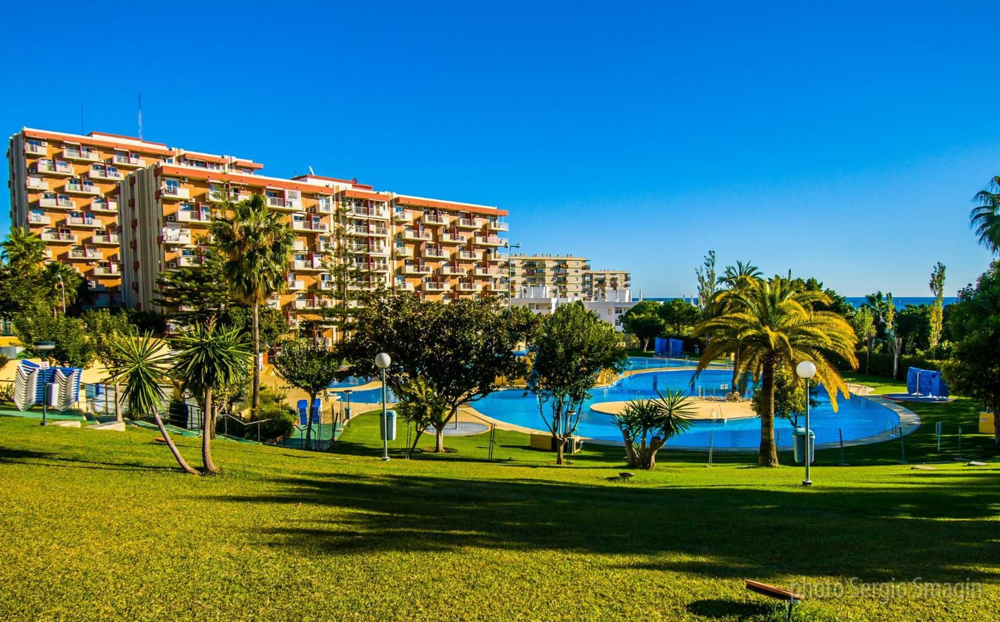 426 Estudio En Minerva Apartamentos - Vista Al Jardin - Piscina Y Playa Бенальмадена Екстер'єр фото